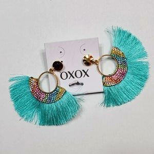Xoxo Women's Aquamarine finge errings